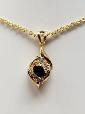 Gold Tone Black Stone & Clear Rhinestone Pendant Necklace 18” Dainty